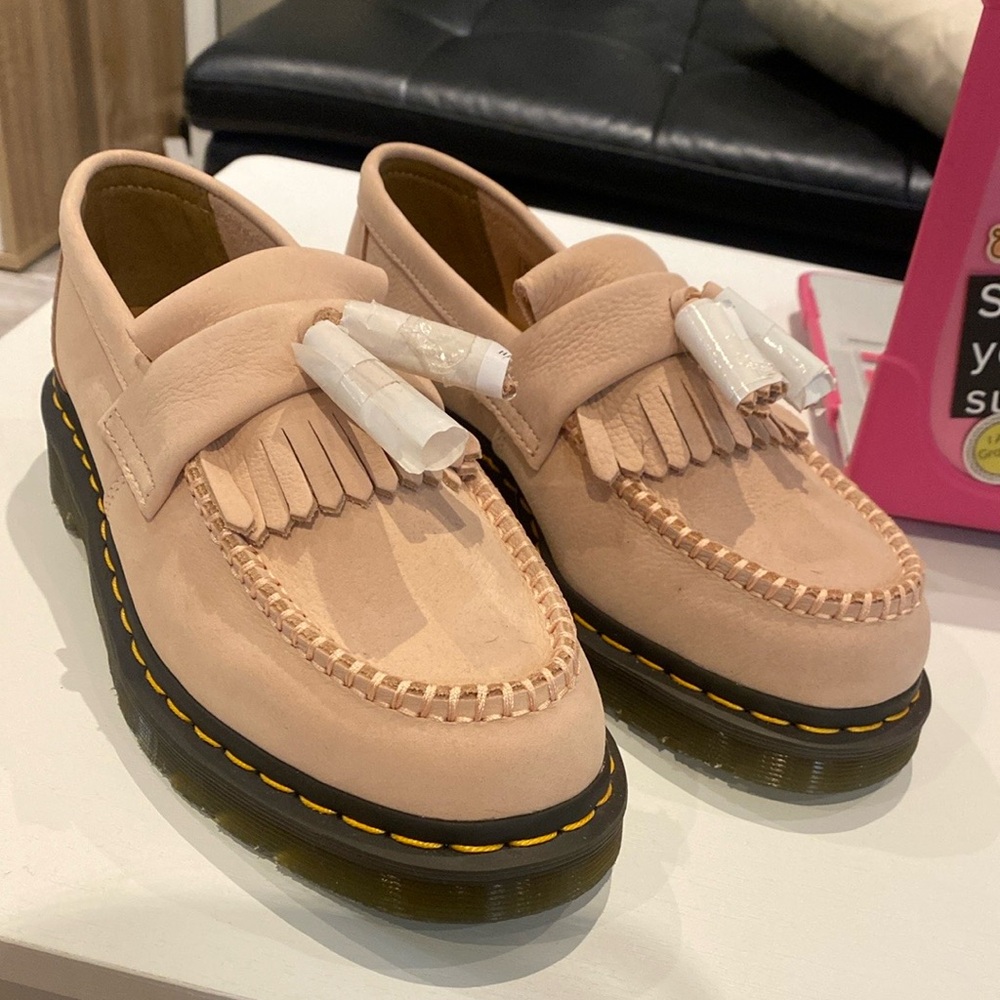 NWT Dr. Martens Adrian Nubuck Leather Tassle Loafers!